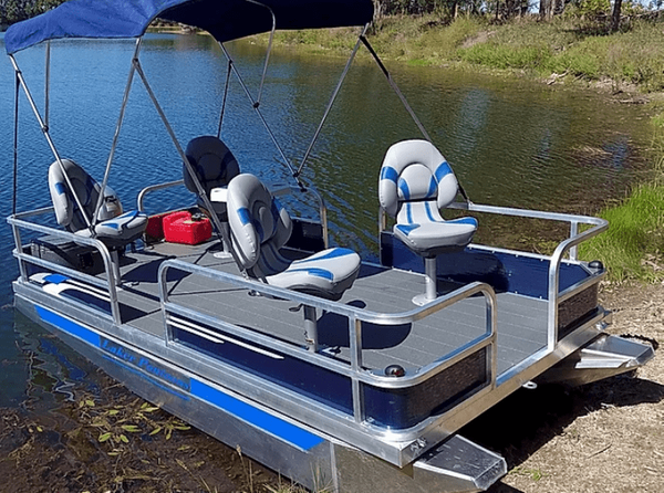 Laker 612 Classic w/ 9.9 HP Honda Outboard Package
