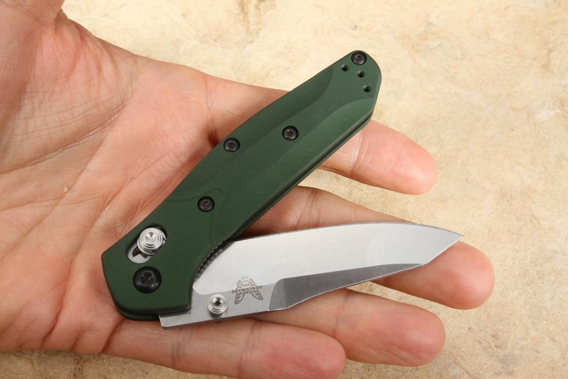 Benchmade 945 Mini Osborne w Axis Lock + Best Price