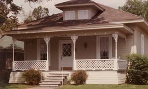 1-story, hipped roof with dormer