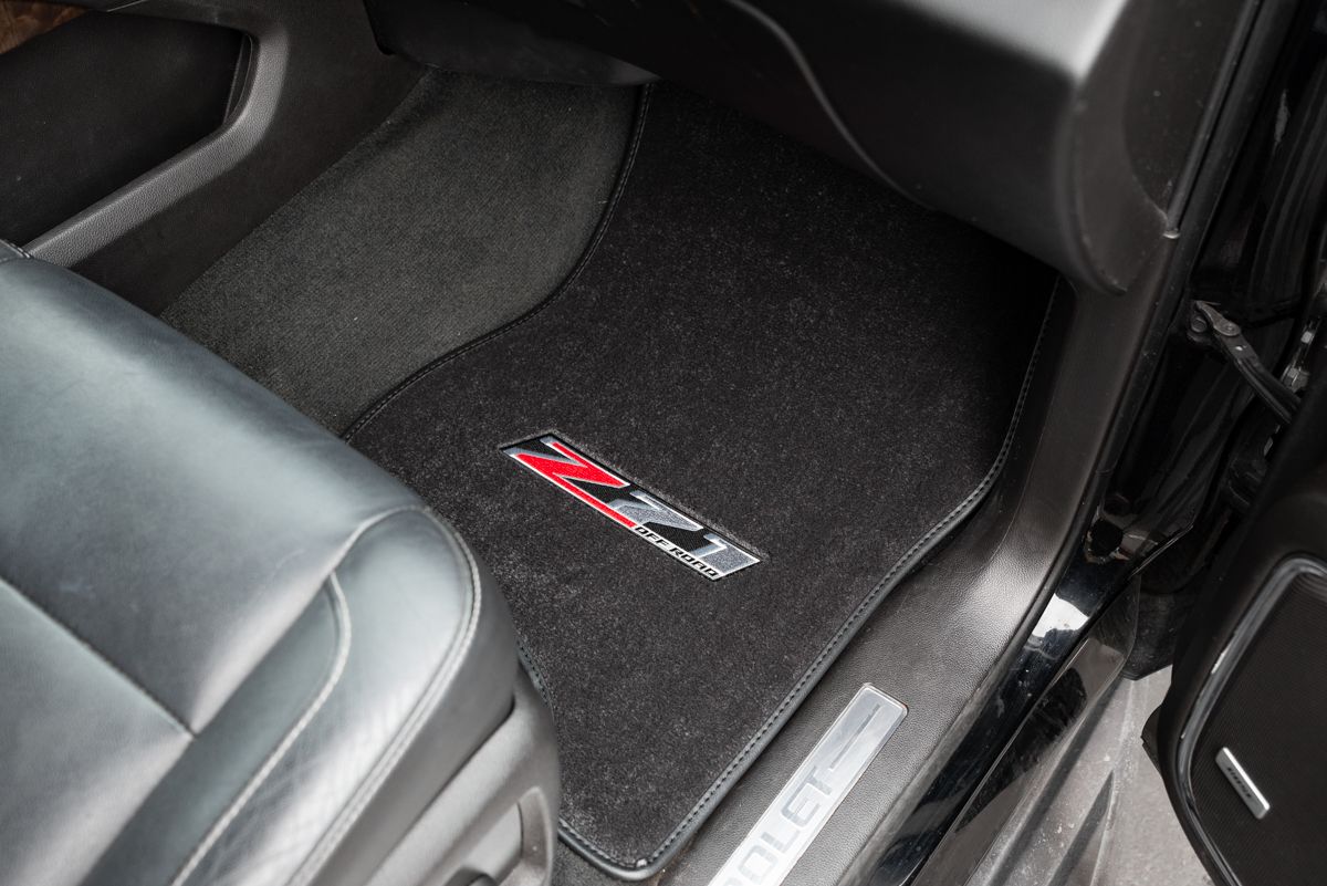 Chevrolet Suburban Floor Mats Set