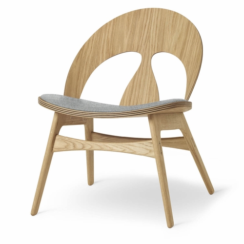 BM0949 Contour Chair, Oak Oil, Remix 123 Fabric Seat