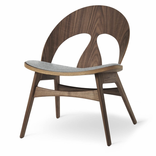 BM0949 Contour Chair, Walnut Oil, Remix 123 Fabric Seat