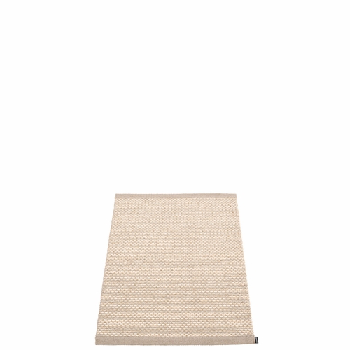 Pappelina Effi Plastic Rug - Mud, 2' x 2 3/4'