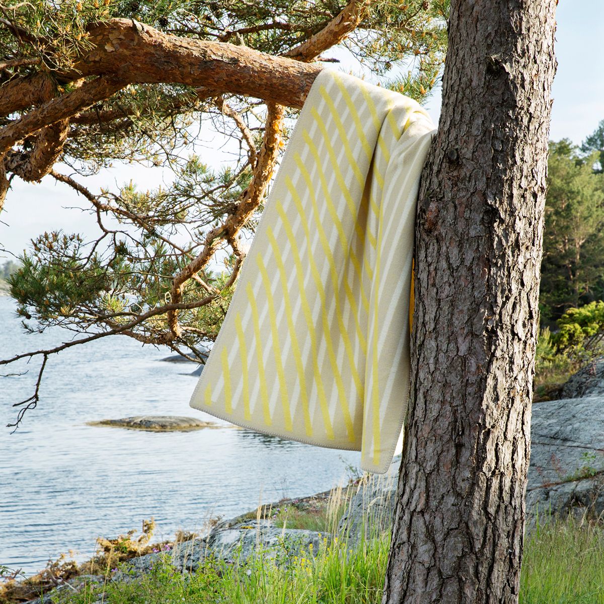 Roros Tweed Roros Tweed Bislett Norwegian Wool Blanket, Lemon Tart 53