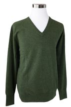 4-ply Men's V-neck Cashmere Sweater (Olive Green) 4-ply Men's V-neck Cashmere Sweater (Olive Green)